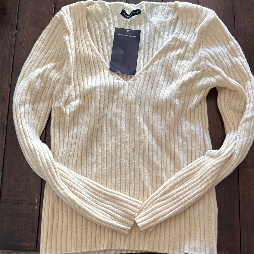 Elegant Cream V-Neck Sweater